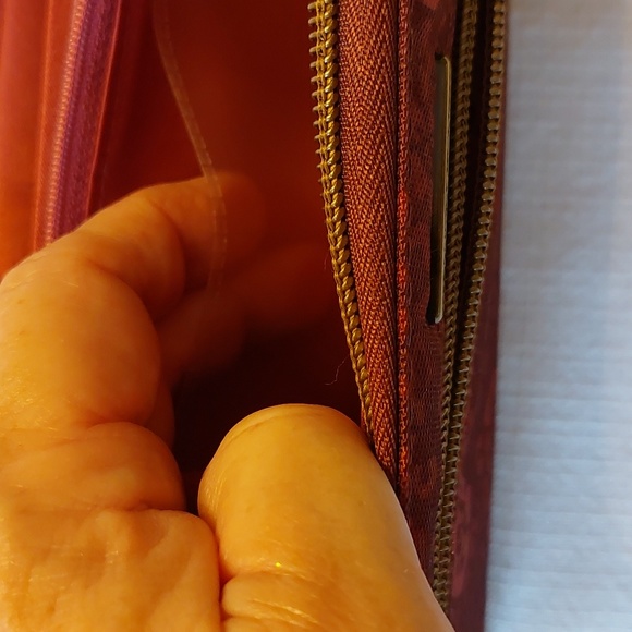 Travelon RFID Blocking Wallet Wristlet Burgundy NEW - Picture 6 of 14